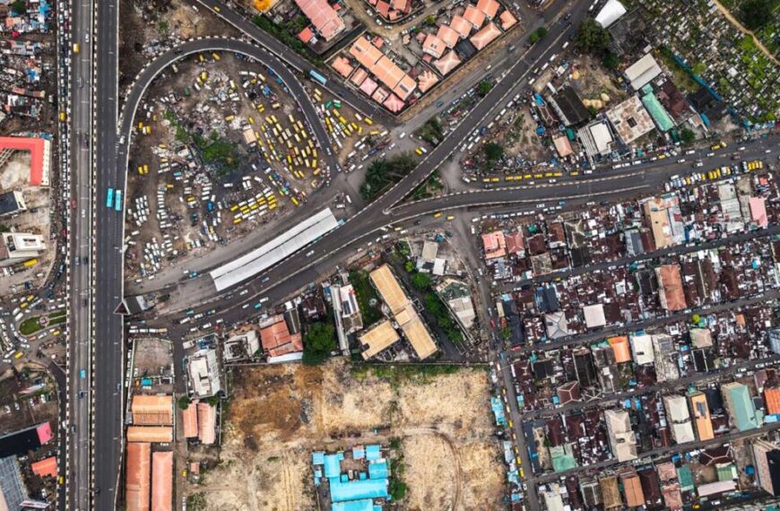 Equitable Urban Transitions in Africa: Legal Opportunities and Constraints